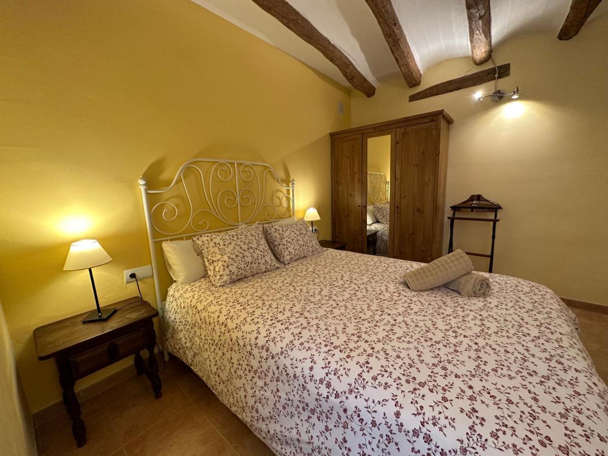Cal Pedret Country house Riudecanyes